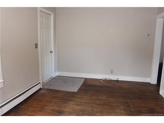10 Drawbridge Rd, Preston, CT 06365