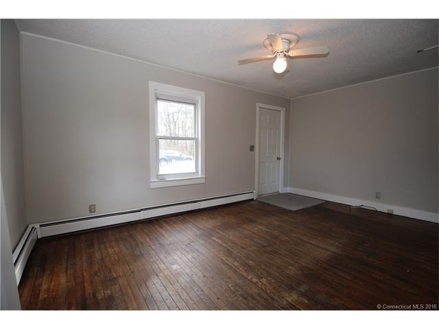 10 Drawbridge Rd, Preston, CT 06365