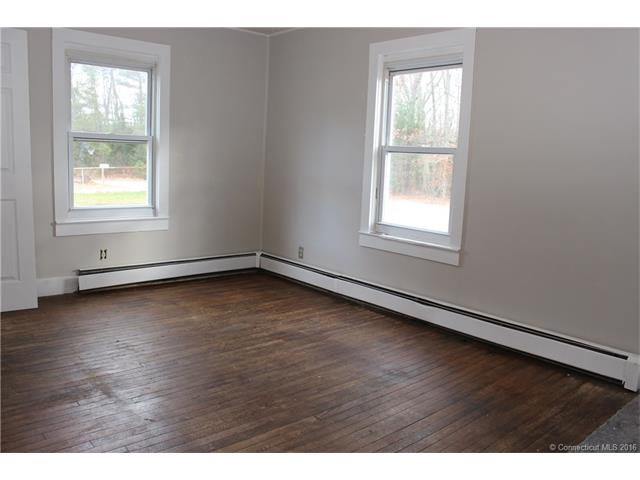 10 Drawbridge Rd, Preston, CT 06365
