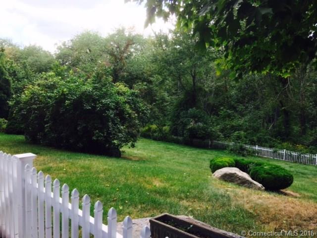 58 Sill Ln, Old Lyme, CT 06371