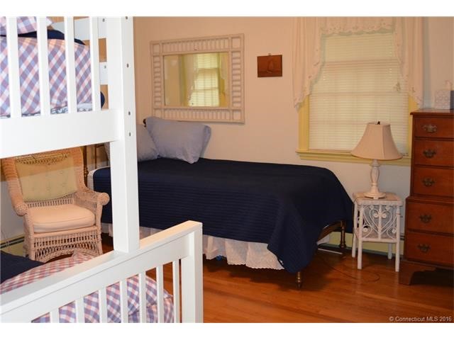 38Hatchett Point Rd, Old Lyme, CT 06371