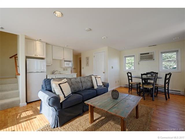 2 Seaside Ln, Old Lyme, CT 06371