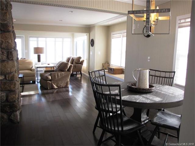 2 Seaside Ln, Old Lyme, CT 06371