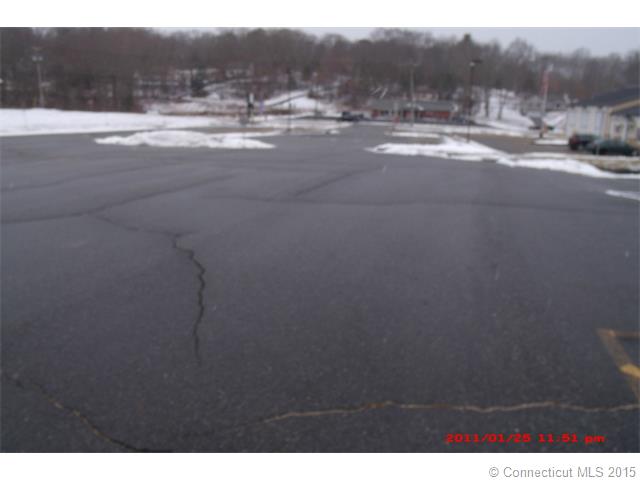 32 Norwich Rd, Plainfield, CT 06374