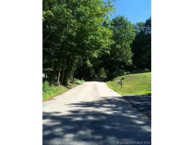 8Old Plainfield Rd, Plainfield, CT 06374