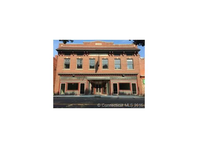 22 Main St, Plainfield, CT 06374