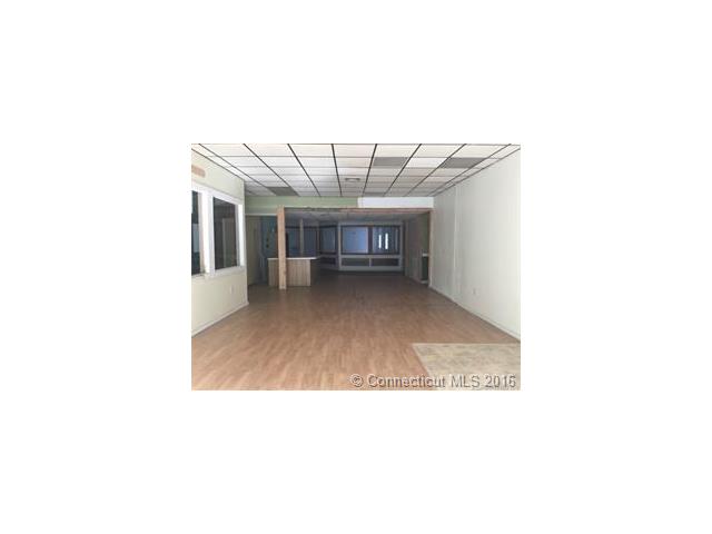 22 Main St, Plainfield, CT 06374