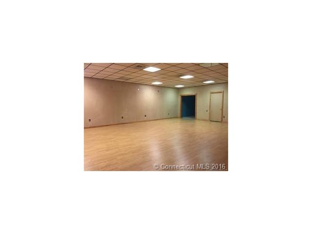 22 Main St, Plainfield, CT 06374