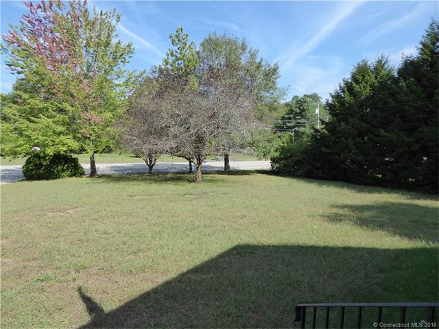 25 Black Hill Rd, Plainfield, CT 06374