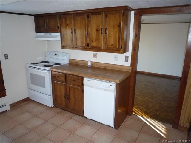 111 Bloomingdale Rd, Waterford, CT 06375