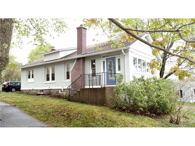 6 Charles Ave, Waterford, CT 06375
