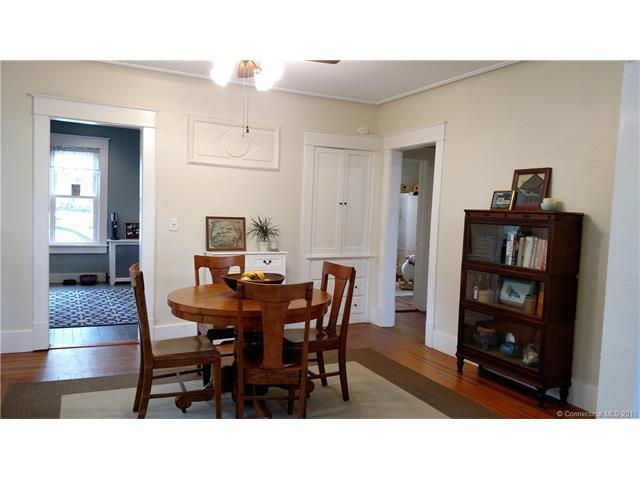 6 Charles Ave, Waterford, CT 06375