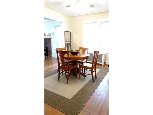 6 Charles Ave, Waterford, CT 06375