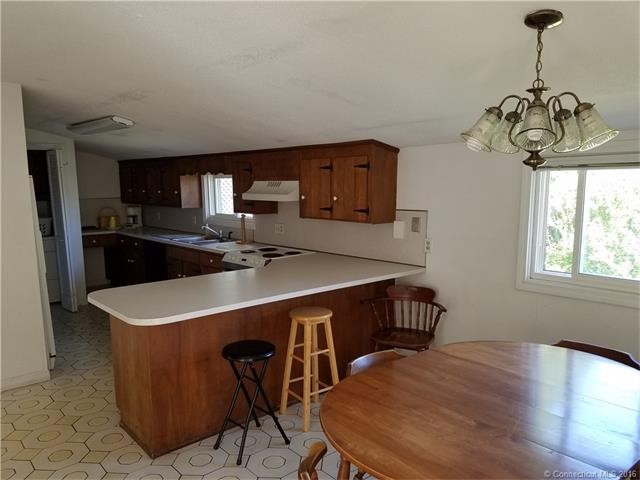 1Ridgewood Rd, Old Lyme, CT 06376