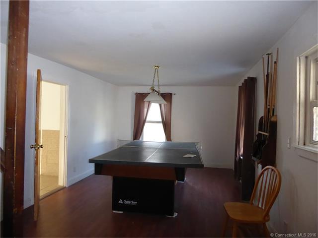 22 Grove St, Sterling, CT 06377