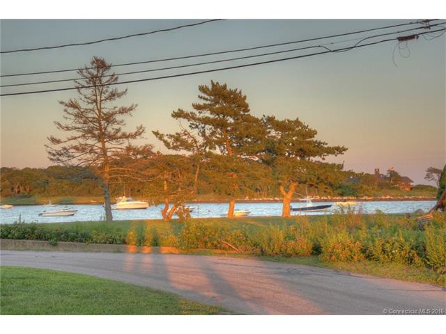 9 Skipper St, Stonington, CT 06378
