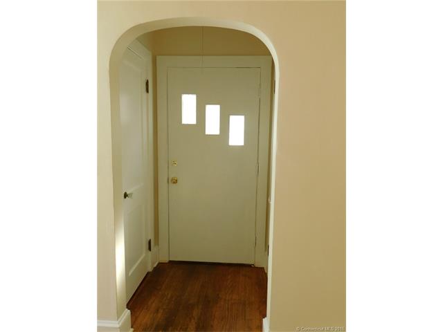 25 Mathieu St, Norwich, CT 06380