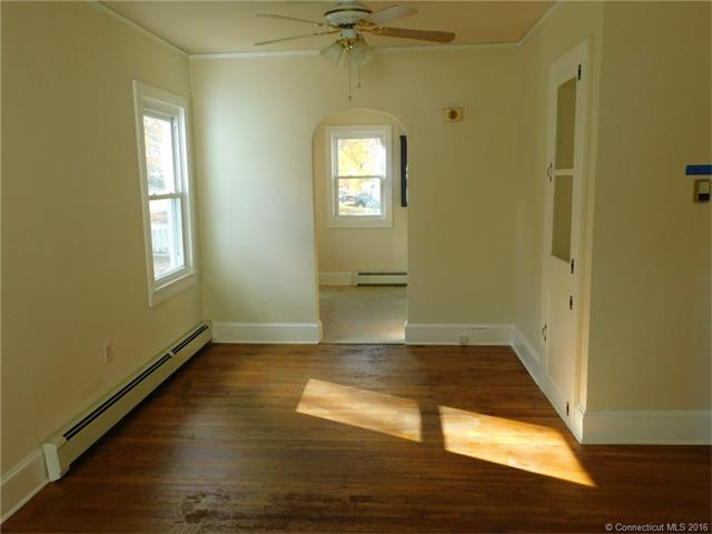 25 Mathieu St, Norwich, CT 06380