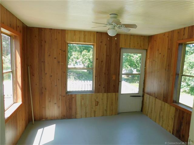 25 Mathieu St, Norwich, CT 06380