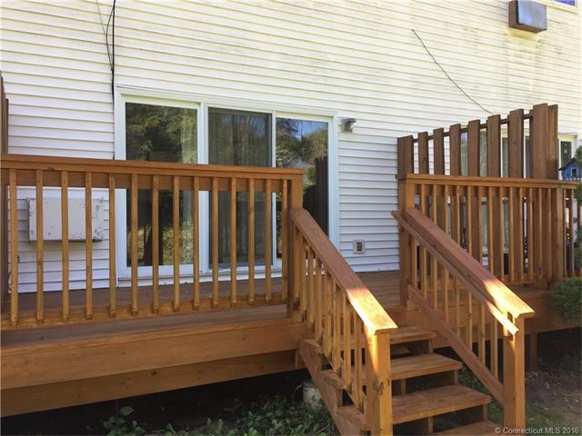 114Woodland Dr #C, Montville, CT 06382