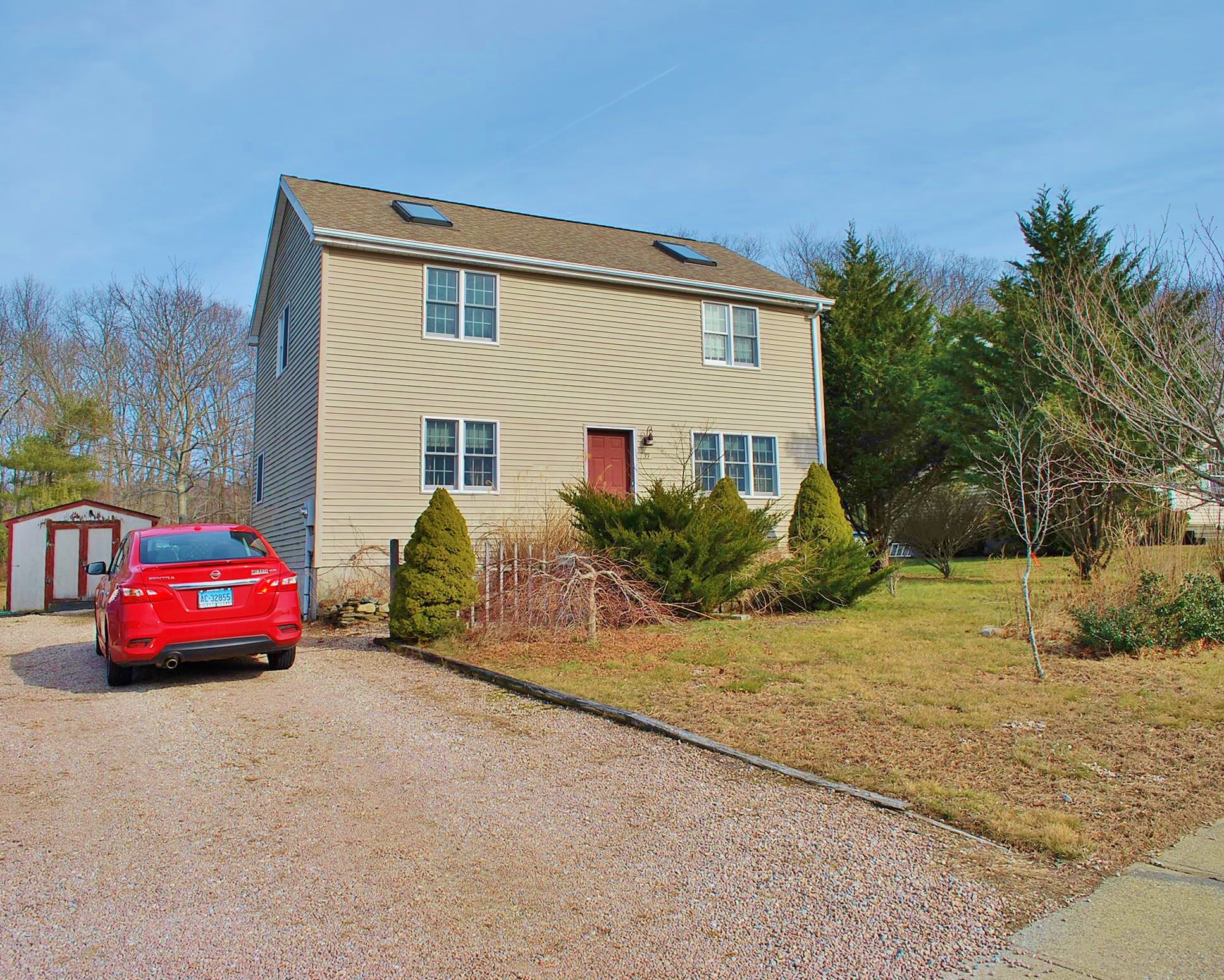 33 Joy Lane, Uncasville, CT 06382
