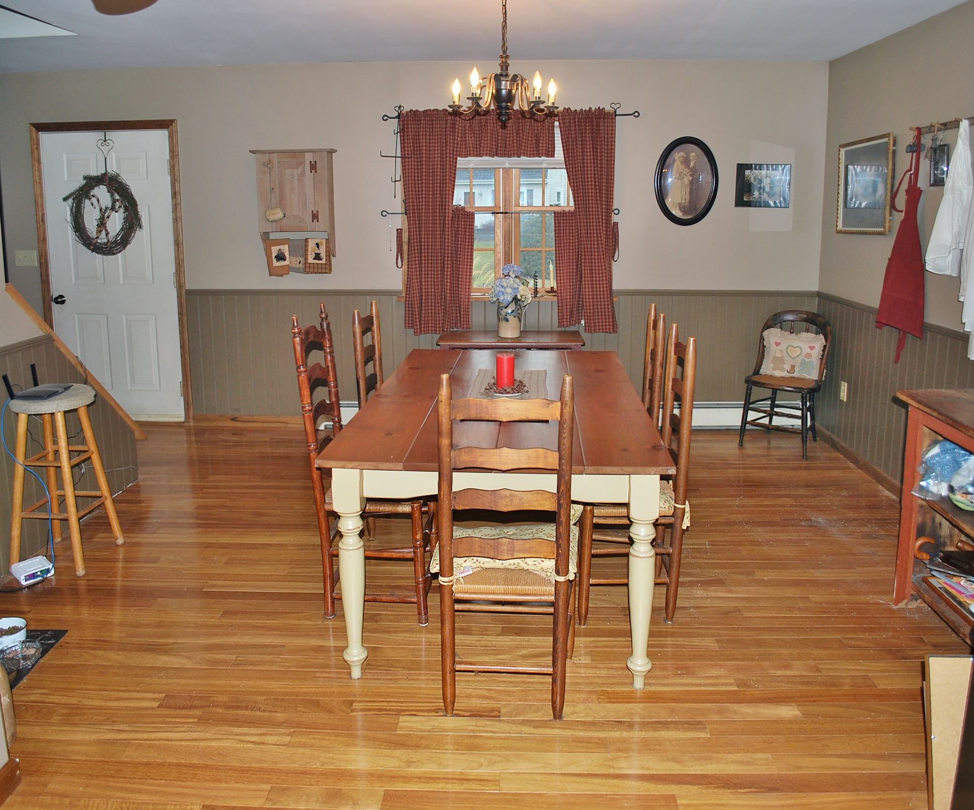 33 Joy Lane, Uncasville, CT 06382