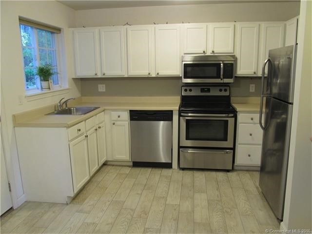 310Boston Post Rd #84, Waterford, CT 06385