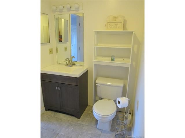 310Boston Post Rd #84, Waterford, CT 06385