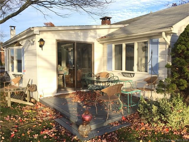 7Beach St West, Waterford, CT 06385