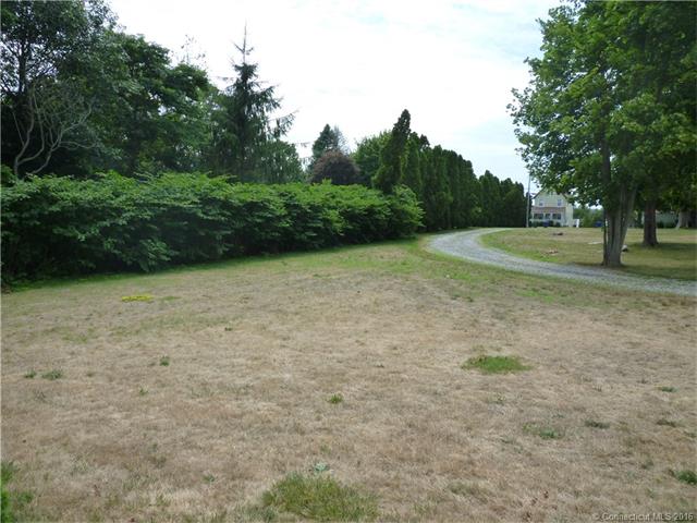 163 Shore Rd, Waterford, CT 06385