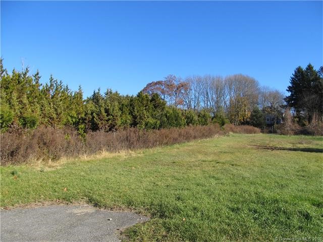 98Braman Rd, Waterford, CT 06385
