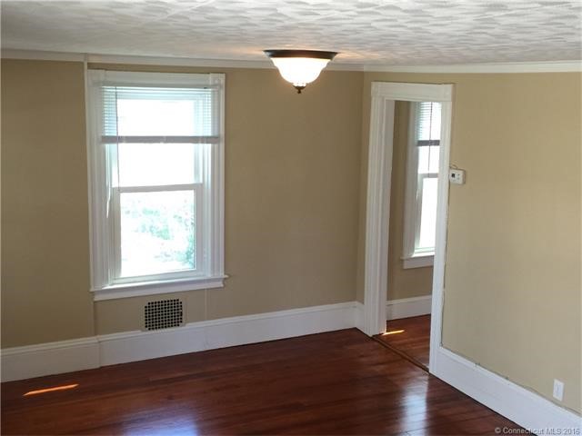 320Willetts Ave Ext, Waterford, CT 06385