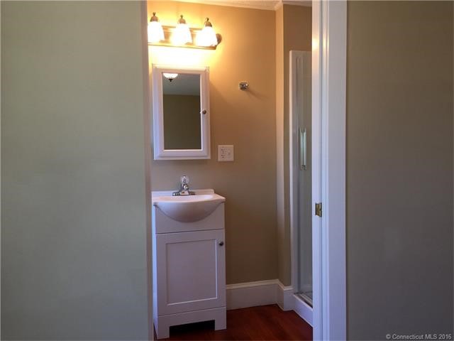 320Willetts Ave Ext, Waterford, CT 06385