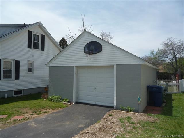 54 Miner Ave, Waterford, CT 06385