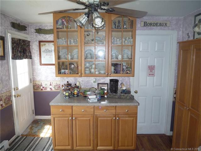 54 Miner Ave, Waterford, CT 06385