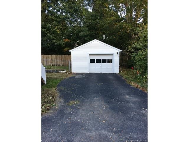 12Summer St, Waterford, CT 06385