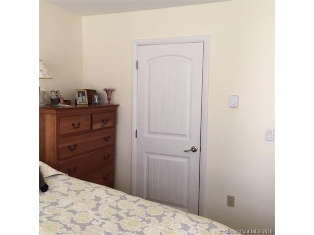 54Rope Ferry Rd #C43, Waterford, CT 06385