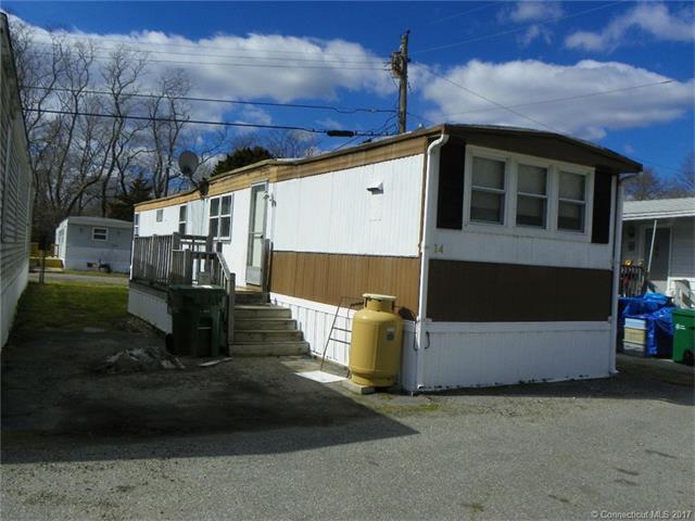 14 Woodland Dr, Waterford, CT 06385