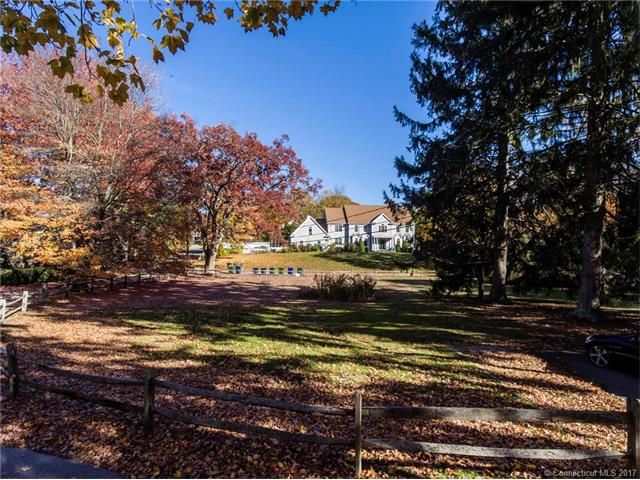 00 Riverside Dr, Waterford, CT 06385