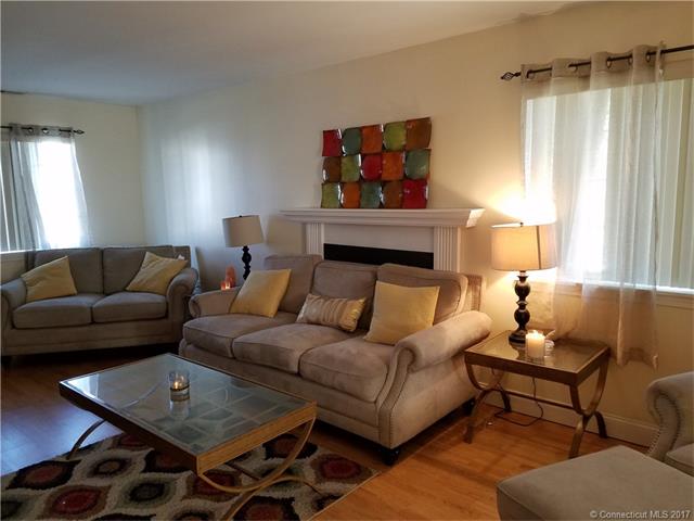 310 Boston Post Rd, Waterford, CT 06385