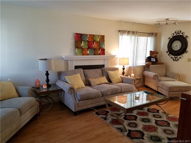 310 Boston Post Rd, Waterford, CT 06385