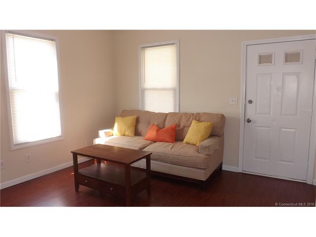 11 Crescent St, Ansonia, CT 06401