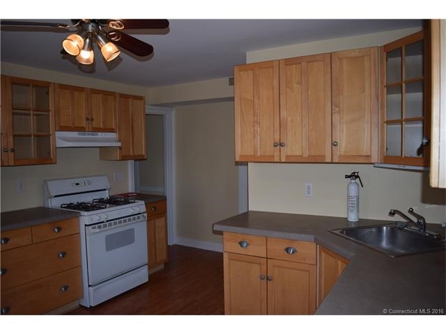 33Crescent St, Ansonia, CT 06401