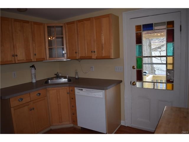 33 Crescent Street, Ansonia, CT 06401