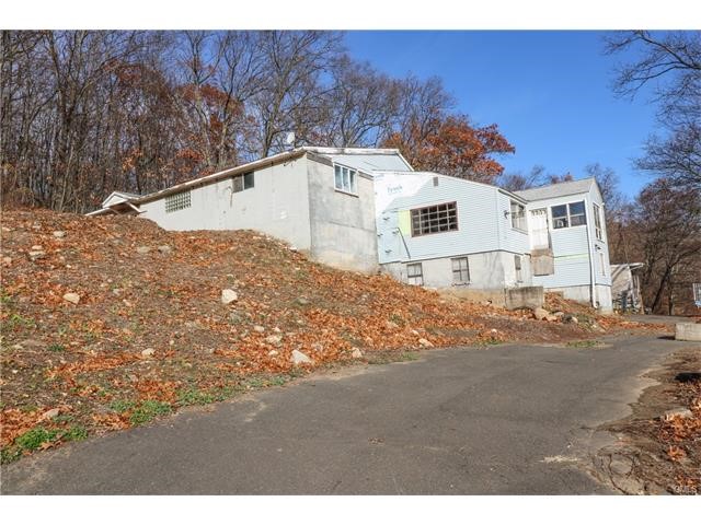 70 Hull Street, Ansonia, CT 06401