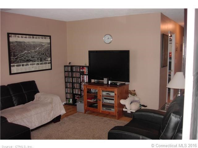 28Harris Rd, Ansonia, CT 06401