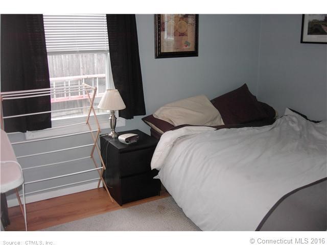 28Harris Rd, Ansonia, CT 06401