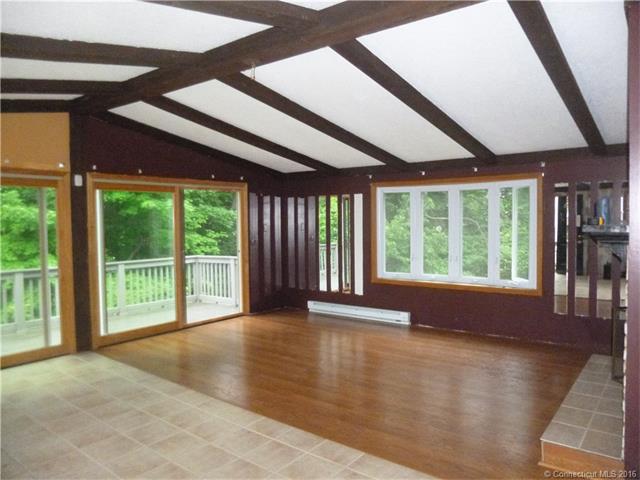 132 Pulaski Hwy, Ansonia, CT 06401