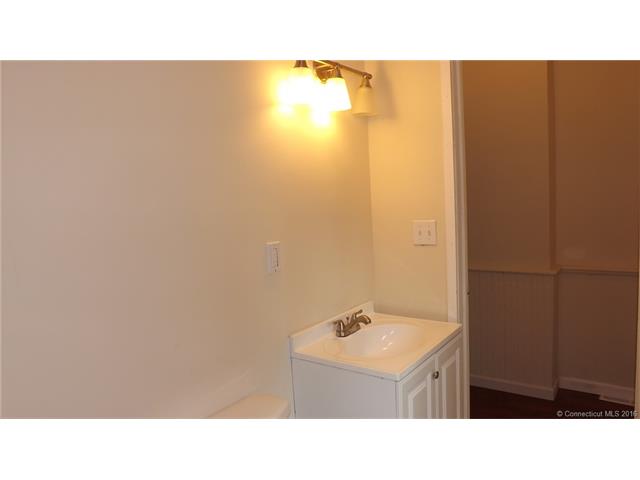 9-11 Crescent St, Ansonia, CT 06401