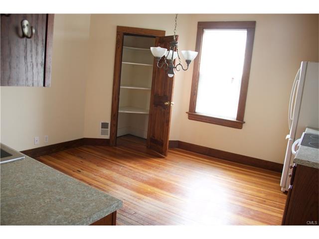 4 Avon Street, Ansonia, CT 06401
